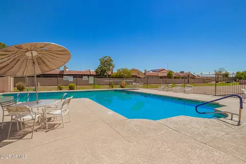 5204 E Saguaro Cir, Phoenix, AZ 85044 photo 31