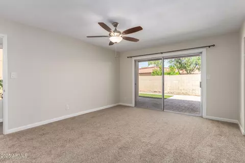 5204 E Saguaro Cir, Phoenix, AZ 85044 photo 14