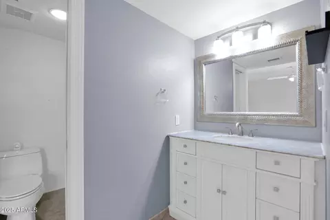 Bath - 815 E Grovers Ave #8, Phoenix, AZ 85022 photo 2 of 2