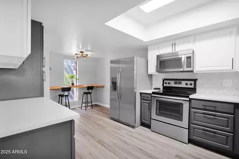 Kitchen - 815 E Grovers Ave #8, Phoenix, AZ 85022 photo 1 of 2