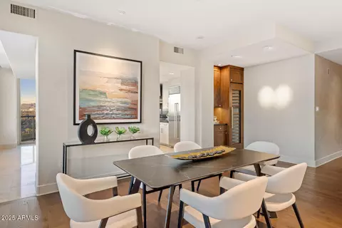 Dining - 2402 Esplanade Ln #1101, Phoenix, AZ 85016 photo 4 of 7