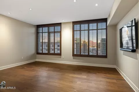 Living - 2402 Esplanade Ln #1101, Phoenix, AZ 85016 photo 6 of 7
