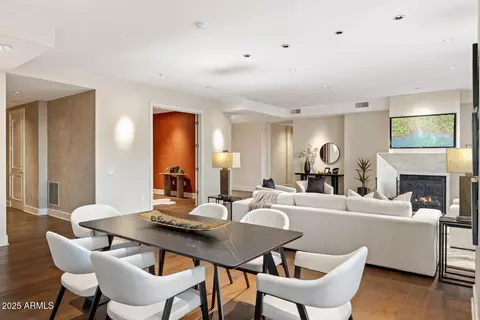 Dining - 2402 Esplanade Ln #1101, Phoenix, AZ 85016 photo 7 of 7