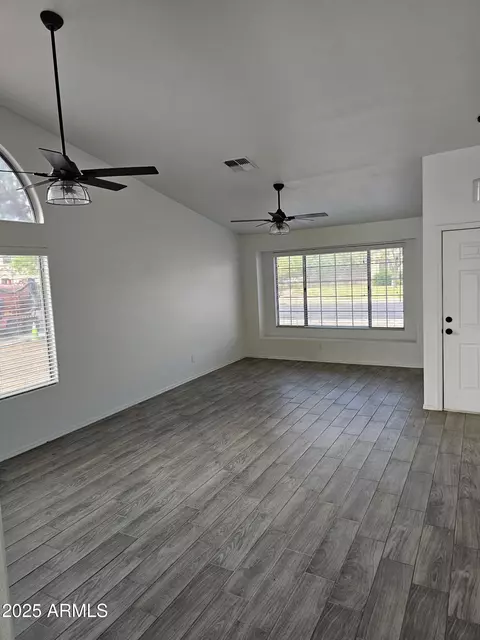 Living - 963 S Seton --, Mesa, AZ 85206 photo 1 of 4