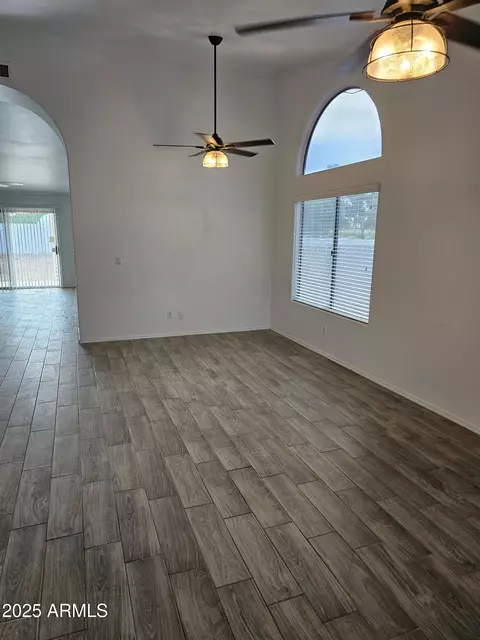 Living - 963 S Seton --, Mesa, AZ 85206 photo 2 of 4