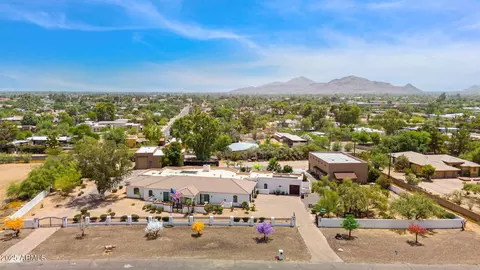 6831 E Paradise Dr, Scottsdale, AZ 85254