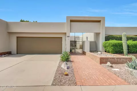 9040 N 86th Pl, Scottsdale, AZ 85258