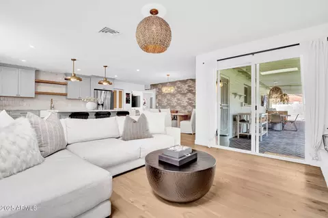 Living - 8021 N 16th Dr, Phoenix, AZ 85021 photo 2 of 2