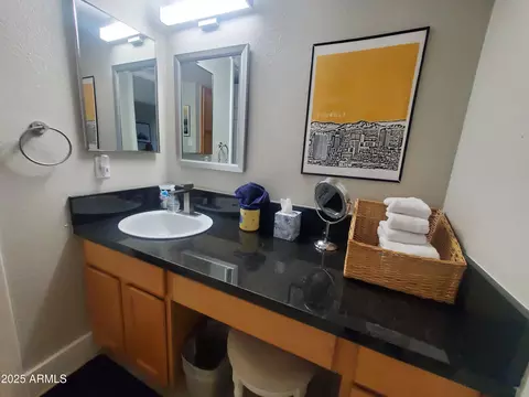 Bath - 3825 E Camelback Rd #176, Phoenix, AZ 85018 photo 1 of 5