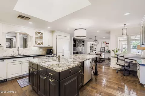 Kitchen - 2231 E Montebello Ave, Phoenix, AZ 85016 photo 1 of 2