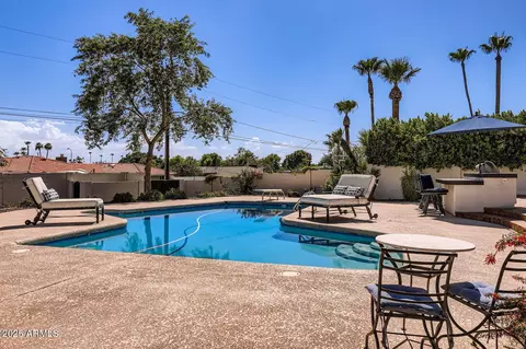 Exterior - 2231 E Montebello Ave, Phoenix, AZ 85016 photo 5 of 10