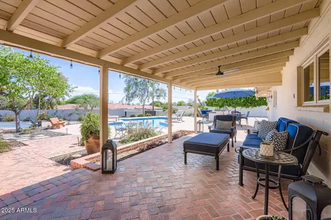 Exterior - 2231 E Montebello Ave, Phoenix, AZ 85016 photo 4 of 10