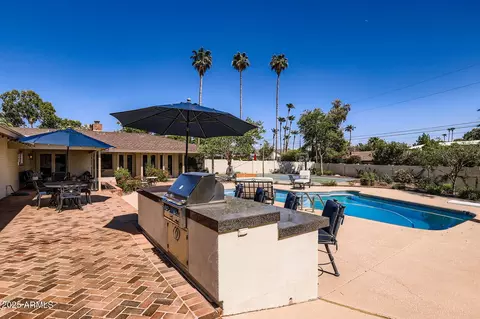 2231 E Montebello Ave, Phoenix, AZ 85016