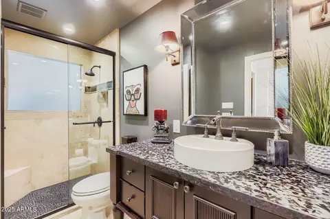 Bath - 2231 E Montebello Ave, Phoenix, AZ 85016 photo 6 of 6