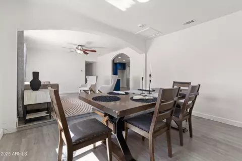 Dining - 2108 N 48th Ln, Phoenix, AZ 85035 photo 3 of 3