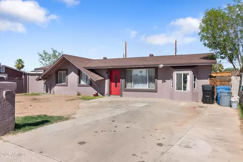 Exterior - 2108 N 48th Ln, Phoenix, AZ 85035 photo 2 of 5