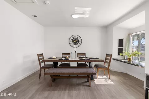 Dining - 2108 N 48th Ln, Phoenix, AZ 85035 photo 1 of 3