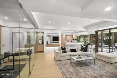 7151 E Rancho Vista Dr #5001, Scottsdale, AZ 85251