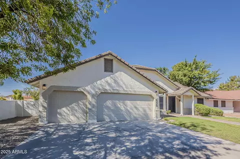 838 Encinas Ave, Gilbert, AZ 85234 photo 2