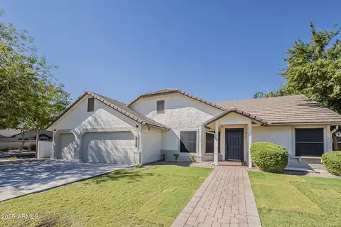 838 Encinas Ave, Gilbert, AZ 85234 photo 3