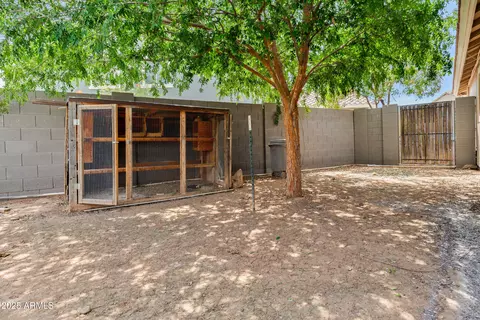 Exterior - 2833 S Martingale Rd, Gilbert, AZ 85295 photo 2 of 14