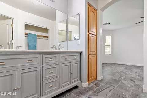 Bath - 2833 S Martingale Rd, Gilbert, AZ 85295 photo 4 of 4