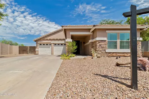 Exterior - 2833 S Martingale Rd, Gilbert, AZ 85295 photo 13 of 14