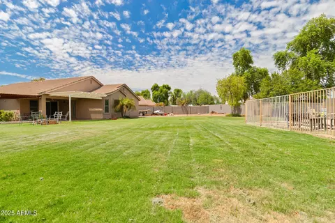 Exterior - 2833 S Martingale Rd, Gilbert, AZ 85295 photo 5 of 14