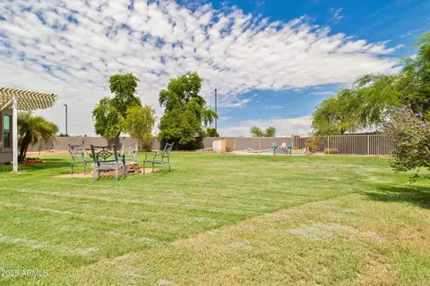 Exterior - 2833 S Martingale Rd, Gilbert, AZ 85295 photo 4 of 14
