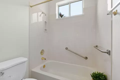 Bath - 5345 E Mclellan Rd #59, Mesa, AZ 85205 photo 7 of 7