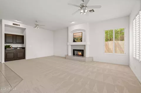Living - 5345 E Mclellan Rd #59, Mesa, AZ 85205 photo 3 of 9