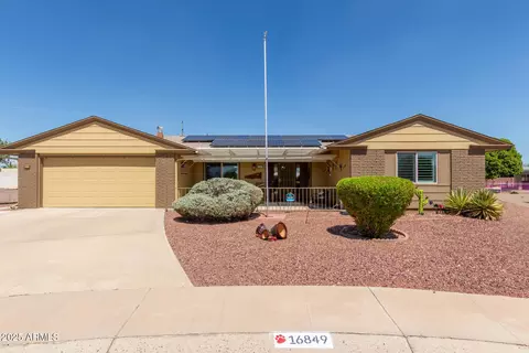 16849 N Meadow Park Dr, Sun City, AZ 85351