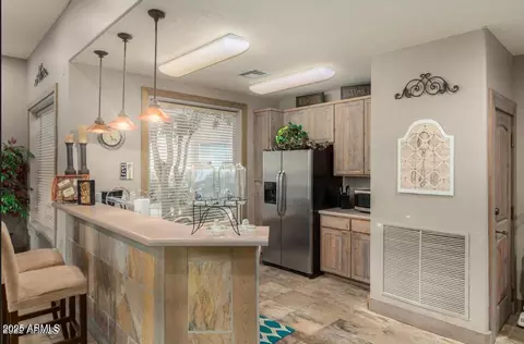 Kitchen - 3236 E Chandler Blvd #2037, Phoenix, AZ 85048 photo 4 of 4