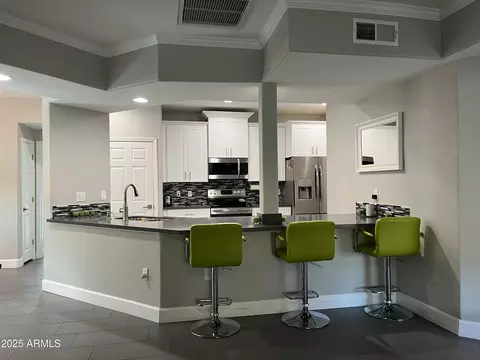 Kitchen - 3236 E Chandler Blvd #2037, Phoenix, AZ 85048 photo 3 of 4
