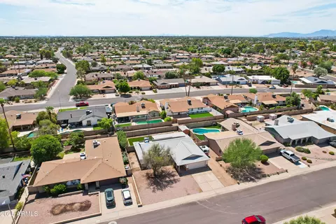 View/Area - 1821 E Colgate Dr, Tempe, AZ 85283 photo 1 of 7