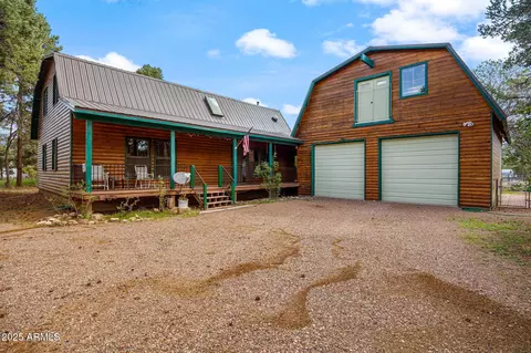2933 Wildcat Trl, Overgaard, AZ 85933