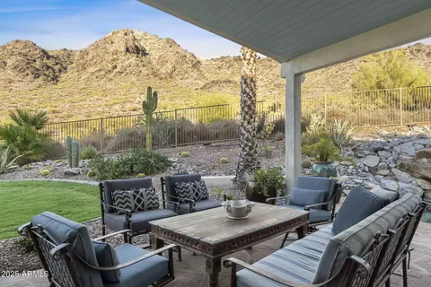 2326 E Gardenia Dr, Phoenix, AZ 85020
