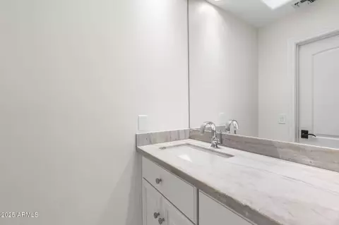 2326 E Gardenia Dr, Phoenix, AZ 85020 photo 36