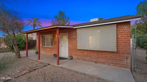 2021 N 29th St, Phoenix, AZ 85008