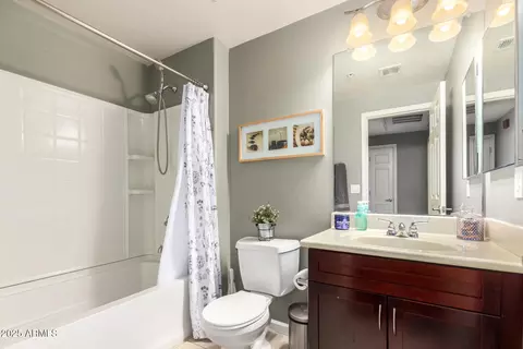 Bath - 1920 E Bell Rd #1038, Phoenix, AZ 85022 photo 3 of 3