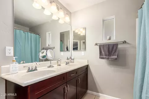 Bath - 1920 E Bell Rd #1038, Phoenix, AZ 85022 photo 1 of 3