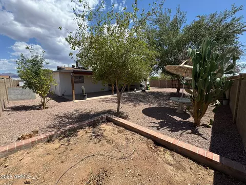 Exterior - 1284 S Lawther Dr, Apache Junction, AZ 85120 photo 1 of 5