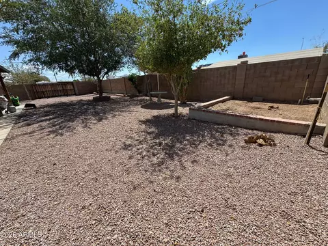 Exterior - 1284 S Lawther Dr, Apache Junction, AZ 85120 photo 4 of 5