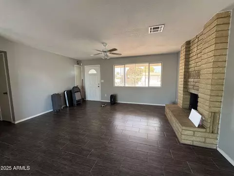 Living - 1284 S Lawther Dr, Apache Junction, AZ 85120 photo 2 of 6
