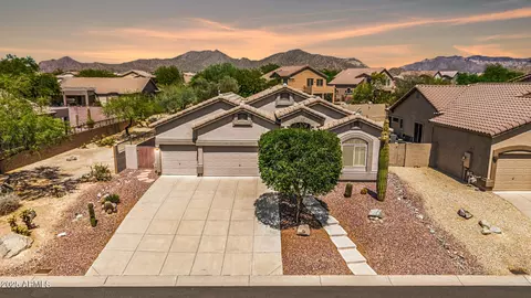 2935 N Avoca Cir, Mesa, AZ 85207