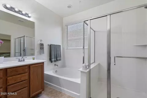 Bath - 3034 E Quartz St, Mesa, AZ 85213 photo 2 of 5