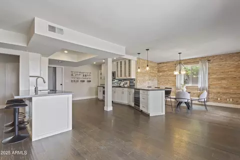 Kitchen - 2420 E Shangri La Rd, Phoenix, AZ 85028 photo 2 of 2