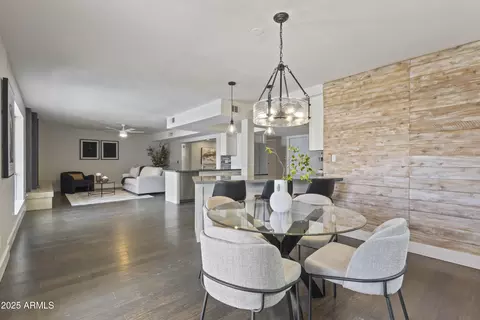 Dining - 2420 E Shangri La Rd, Phoenix, AZ 85028 photo 4 of 5