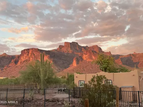 5354 E Cactus Wren St S, Apache Junction, AZ 85119 photo 2