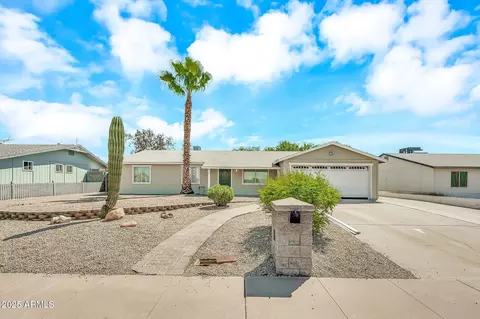 13815 N 41st Pl, Phoenix, AZ 85032